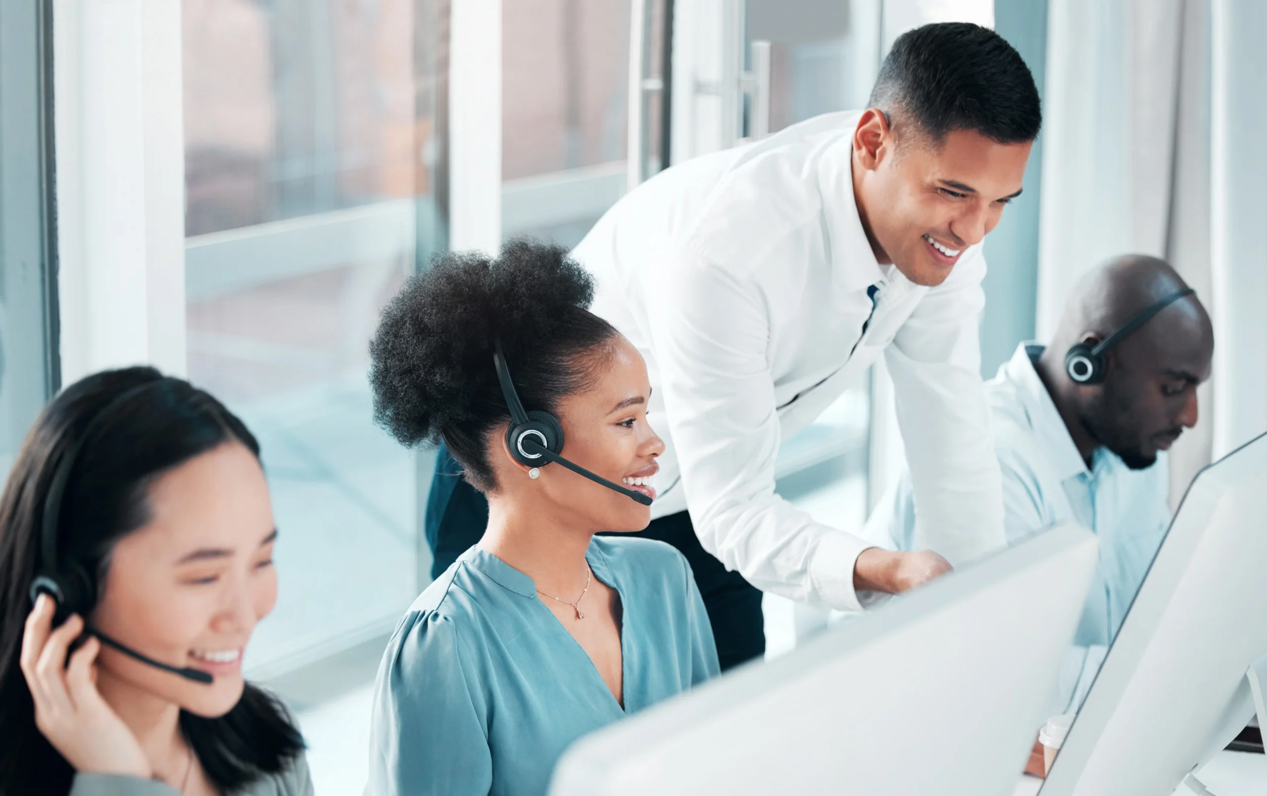 training-help-and-people-in-telemarketing-at-a-ca-2025-04-05-20-20-47-utc (1)